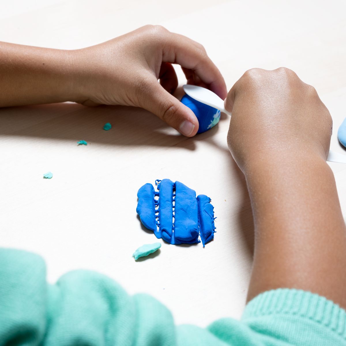 OOLY Creatibles D.I.Y. Air Dry Clay Kit in use