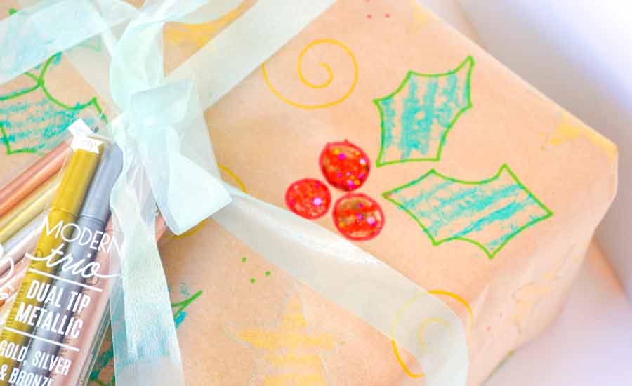 diy gift wrap ideas with ooly product topper